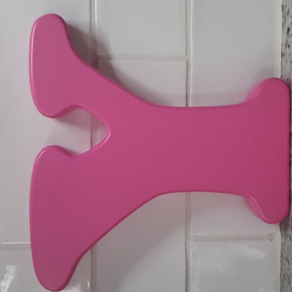 WOOD  PINK LETTER Y